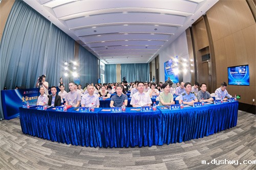 1695370883119077.jpg 26Ce3nId.jpg