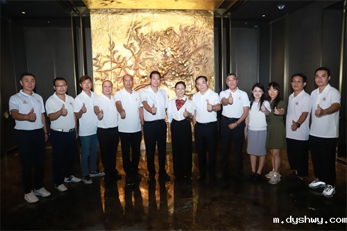 1727075120565566.jpg 6a119c6cc95c2d8b8c665ebccbf6c81.jpg