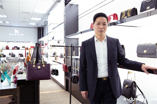 1729064346837355.jpg 1729064346837355.jpg