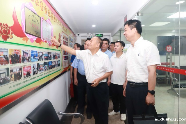 1754386400163725.jpg IMG_2812.JPG